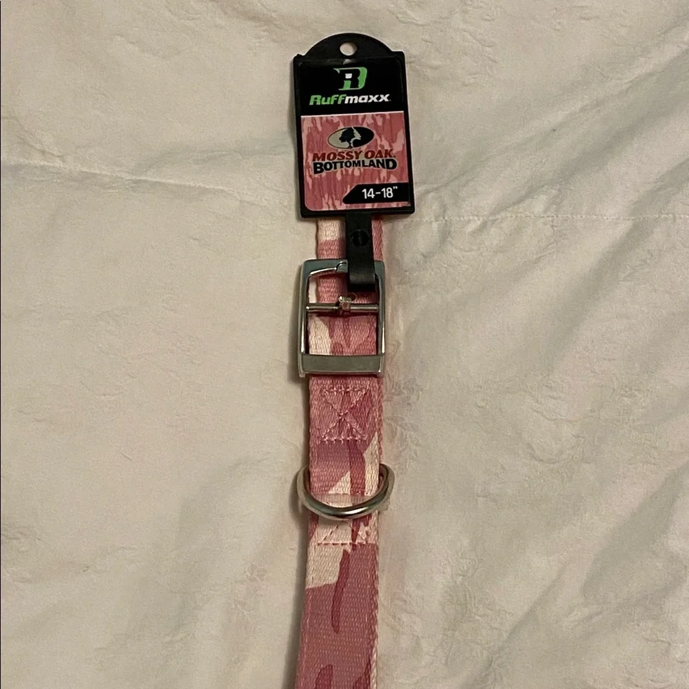 Cute Pink Camo Dog Collar!